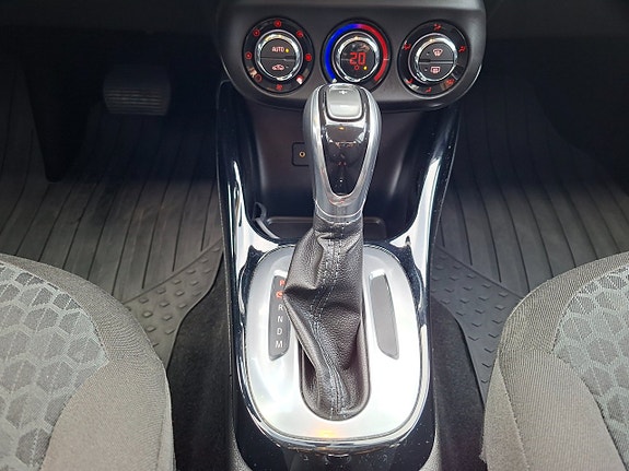 Opel Corsa 10 of 17