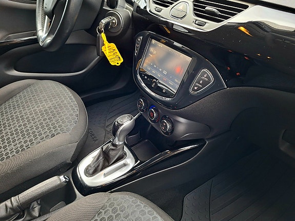 Opel Corsa 13 of 17