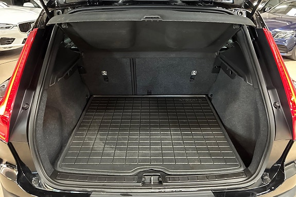 Volvo XC40 10 of 26