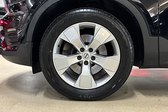 Volvo XC40 11 of 26