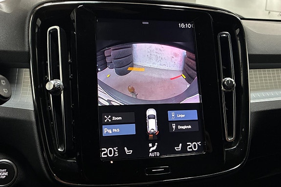 Volvo XC40 18 of 26