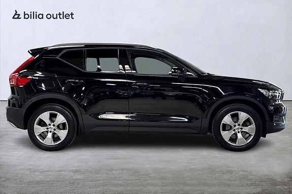 Volvo XC40 5 of 26