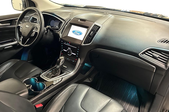 Ford Edge 15 of 29