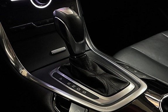 Ford Edge 22 of 29