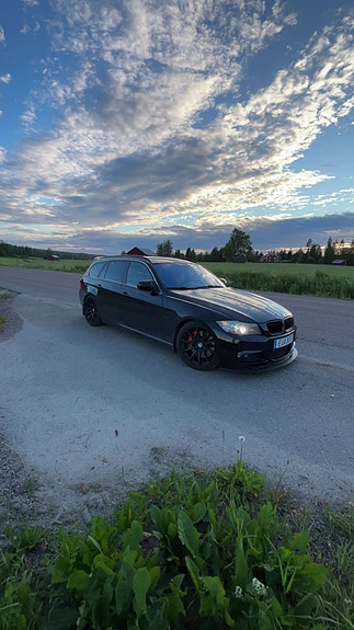 BMW 335i 6 of 6