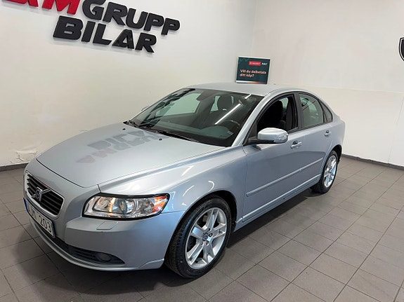 Volvo S40 13 of 18