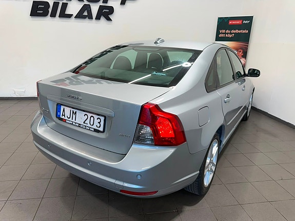 Volvo S40 15 of 18