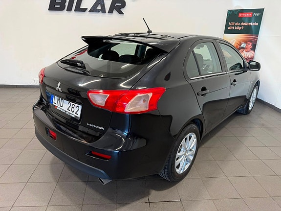 Mitsubishi Lancer 16 of 17