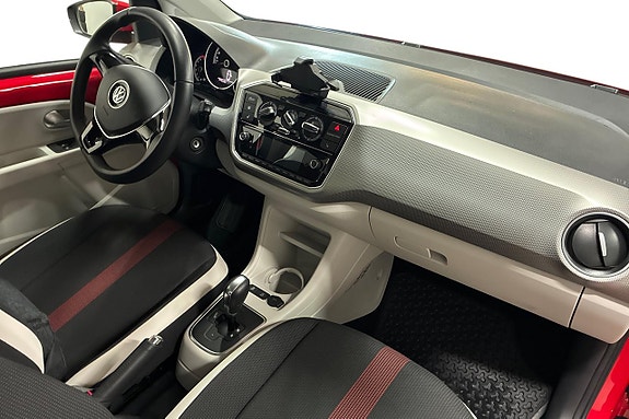 Volkswagen UP! 14 of 19