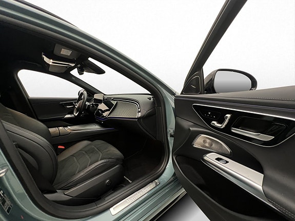 Mercedes-Benz E300 17 of 30