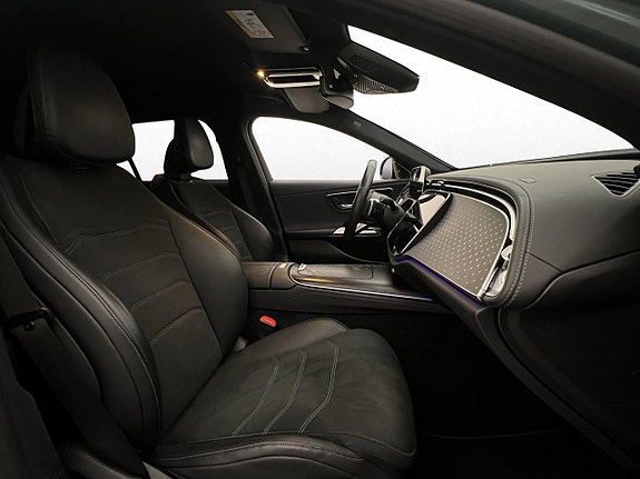 Mercedes-Benz E300 18 of 30