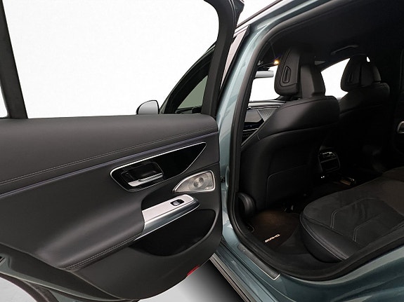 Mercedes-Benz E300 20 of 30