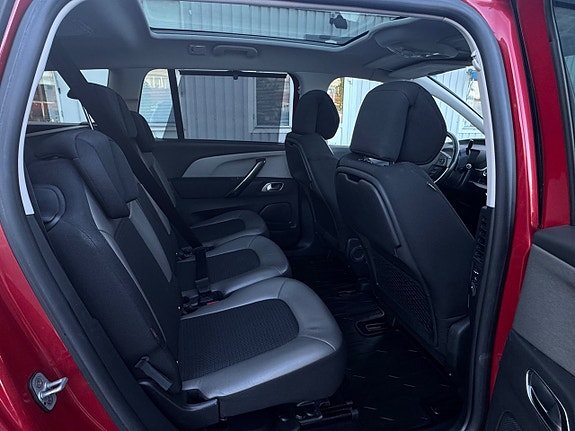 Citroen Grand C4 Picasso 19 of 25