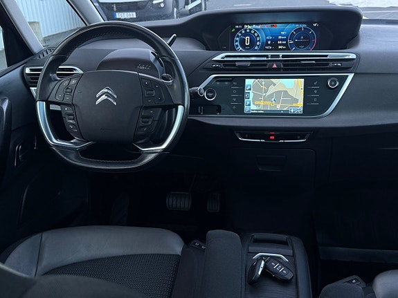 Citroen Grand C4 Picasso 24 of 25
