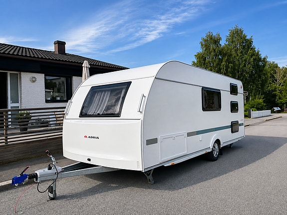 Adria Aviva 563PT AC Barnkammarvagn 2 of 13