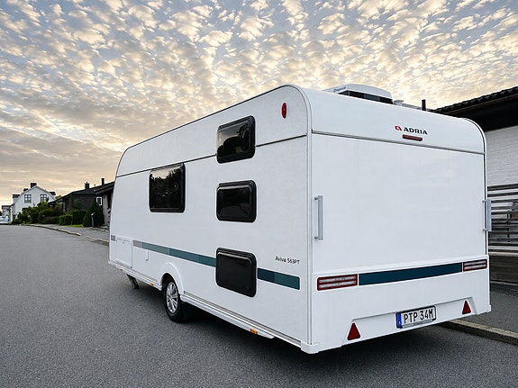 Adria Aviva 563PT AC Barnkammarvagn 3 of 13