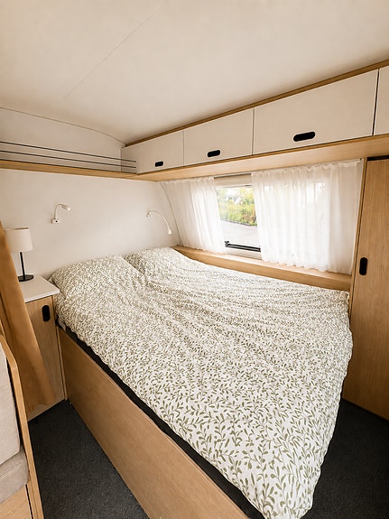 Adria Aviva 563PT AC Barnkammarvagn 5 of 13