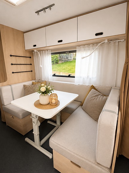 Adria Aviva 563PT AC Barnkammarvagn 8 of 13