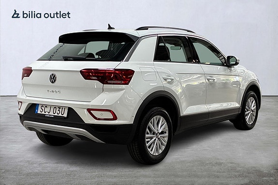 Volkswagen T-Roc 6 of 27