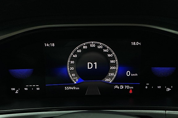 Volkswagen T-Roc 17 of 27