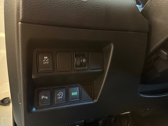 Nissan Qashqai 28 of 28