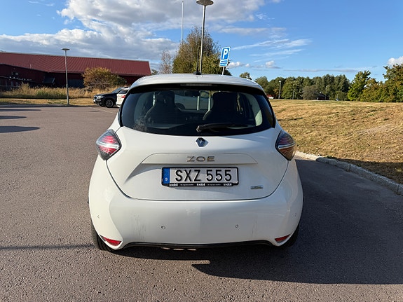 Renault Zoe 4 of 5