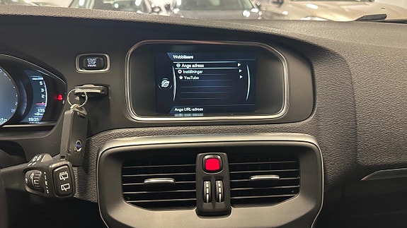 Volvo V40 28 of 30