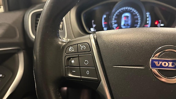 Volvo V40 18 of 30