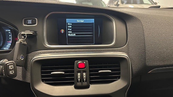Volvo V40 29 of 30