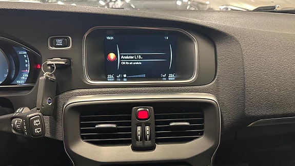 Volvo V40 26 of 30