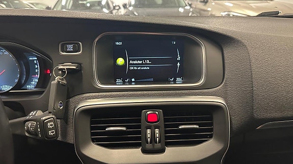 Volvo V40 27 of 30