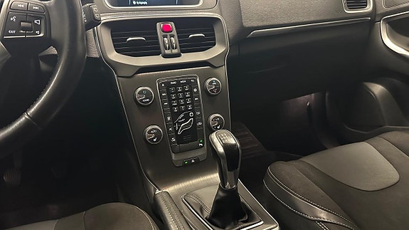Volvo V40 30 of 30