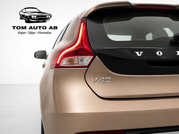 Volvo V40 5 of 30