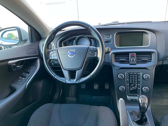 Volvo V40 5 of 8