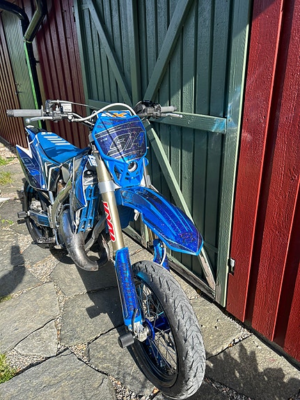 TM 125 EN (supermoto) 6 of 21