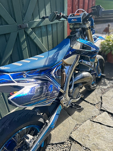 TM 125 EN (supermoto) 4 of 21