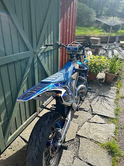 TM 125 EN (supermoto) 9 of 21