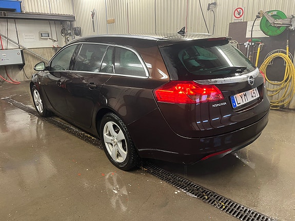 Opel Insignia 4 of 9