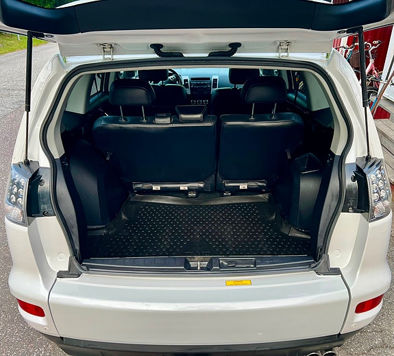 Mitsubishi Outlander 8 of 11