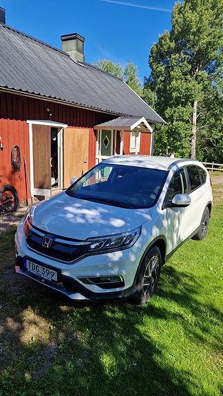 Honda CR-V 3 of 8