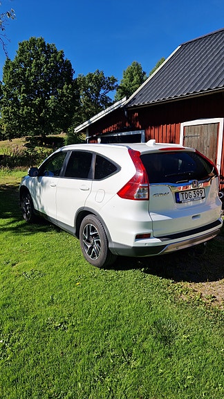 Honda CR-V 2 of 8
