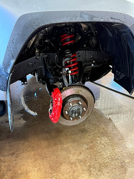 Toyota HiLux 8 of 15