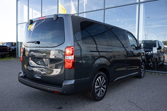Peugeot Traveller 5 of 19
