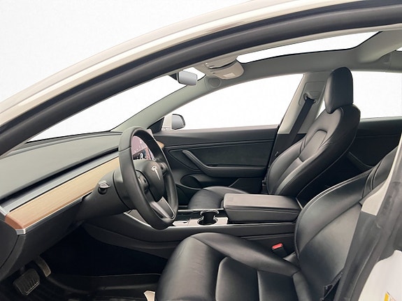 Tesla Model 3 12 of 30