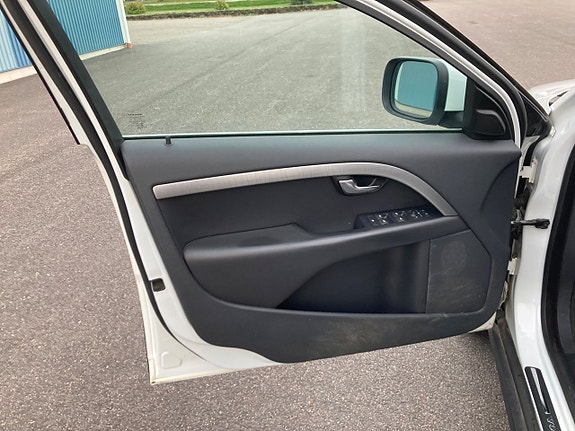 Volvo XC70 21 of 22