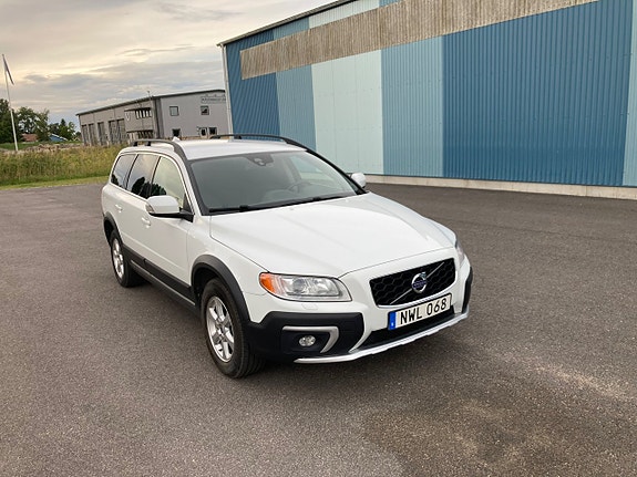 Volvo XC70 3 of 22