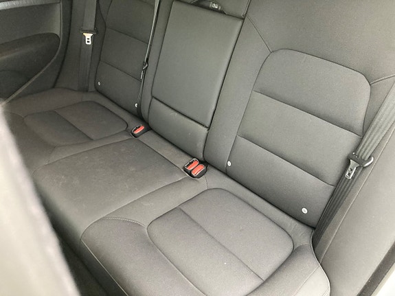 Volvo XC70 15 of 22
