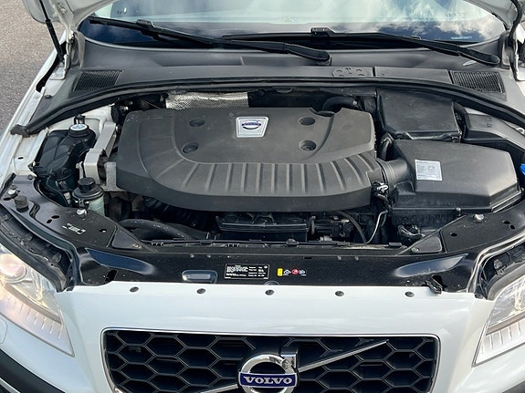 Volvo XC70 3 of 8