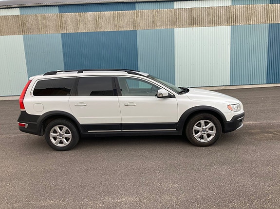 Volvo XC70 4 of 22