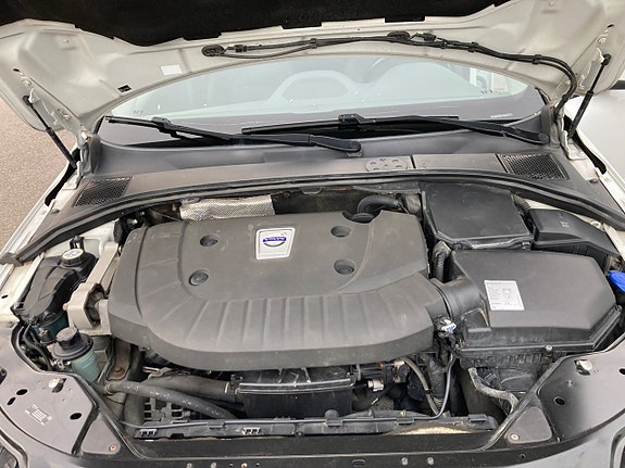 Volvo XC70 22 of 22